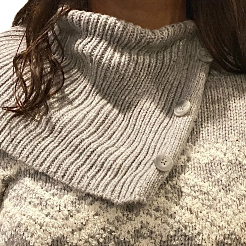 (Size S, L, XL) Gray/Cream Knit Sweater
